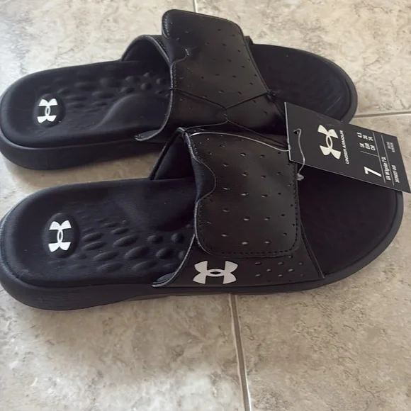 Under Armour Black Slide Sandals with Logo - Picture 2 of 4